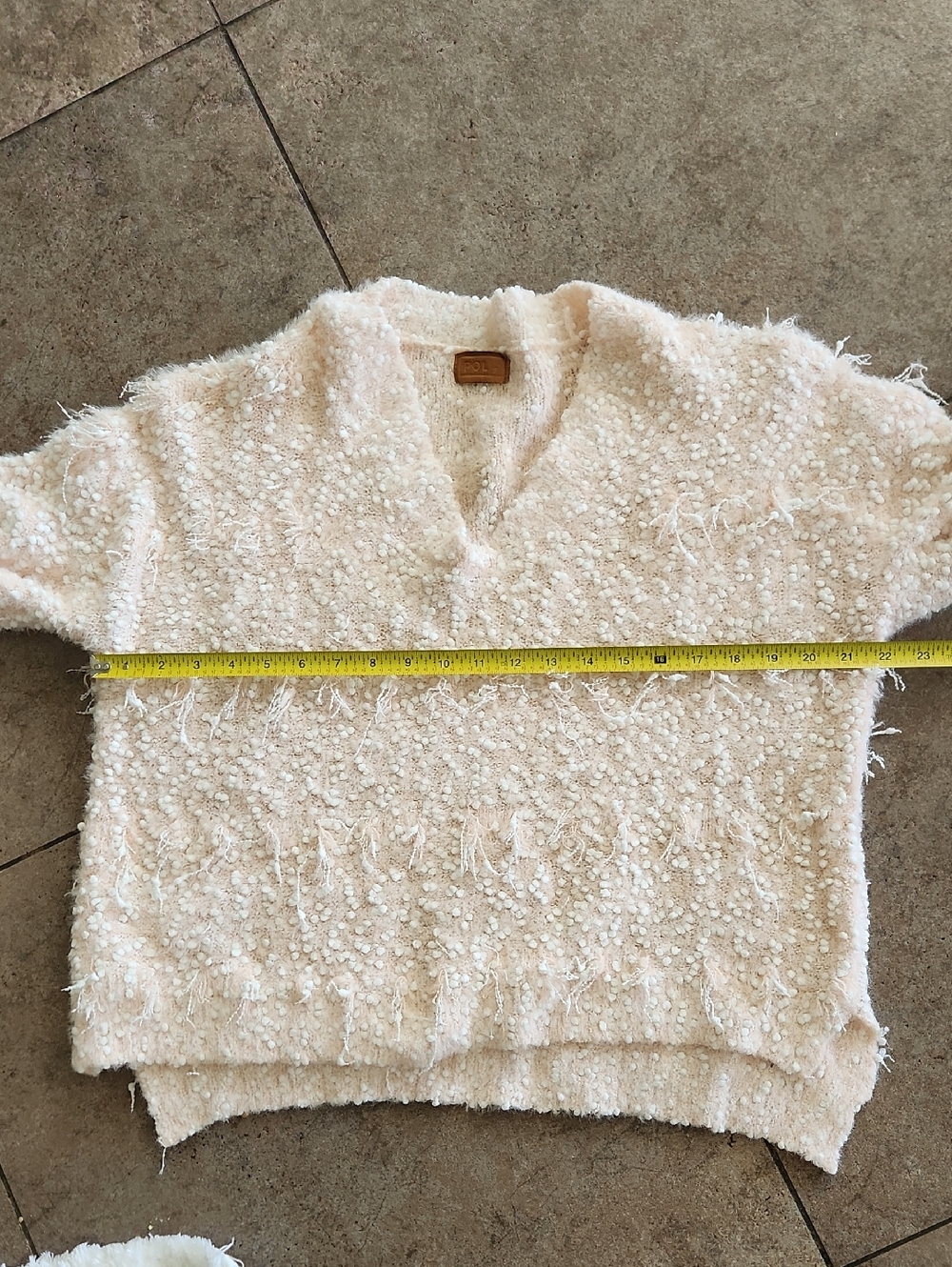 NWOT..POL...Pink V Neck Swester - Picture 4 of 10
